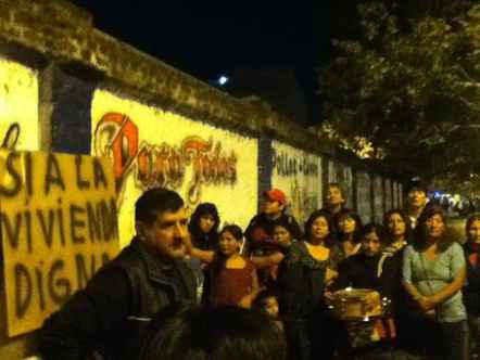 Radio abierta contra desalojo en el barrio “Playón de Chacarita”