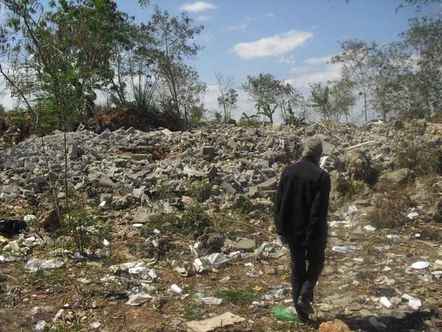 S. Domingo, movilización contra el desalojo en Brisa del Este, MAYO 2011